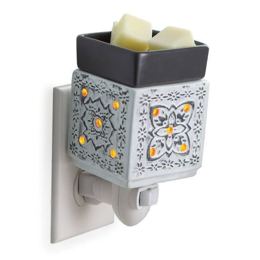 Pluggable Wax Melter - Modern Cottage